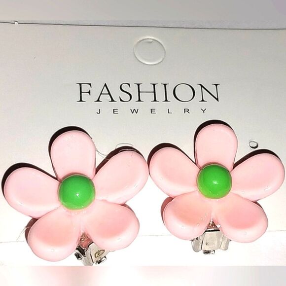 Beautiful girls pink floral clip-on earrings for kids - Picture 1 of 4